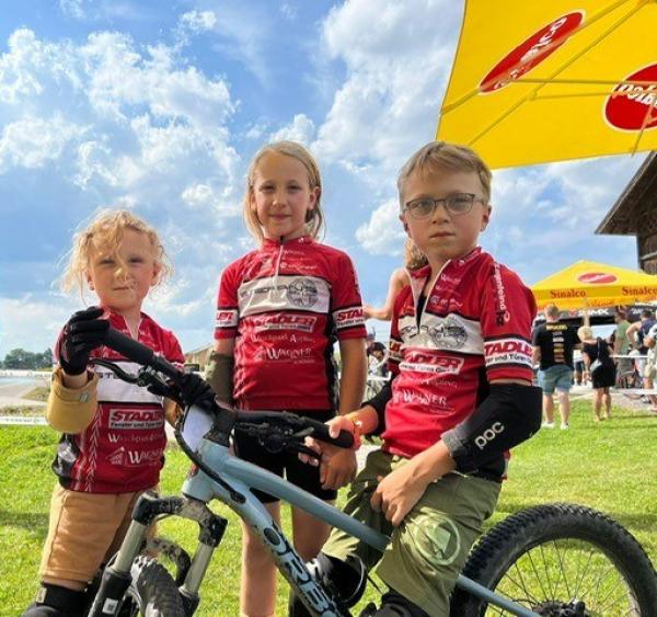 6f6b7dec f46b 4b79 8b2b 69fe23a82b5c